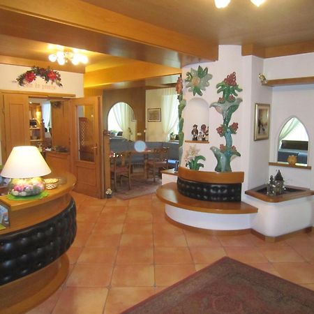 Hotel Alpina ピンツォーロ エクステリア 写真